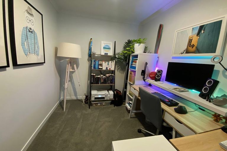 Photo of property in 22 Eyton Kay Road, Hobsonville, Auckland, 0616