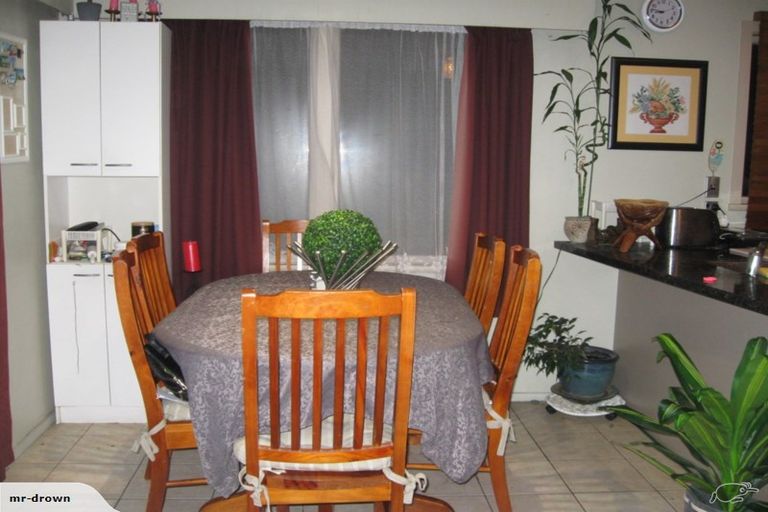 Photo of property in 9 Rimu Place, Taradale, Napier, 4112