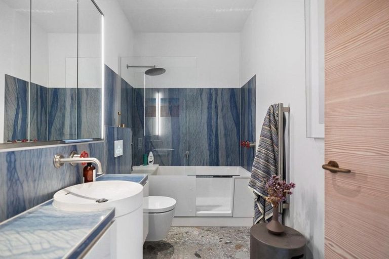 Photo of property in 4 Fishermans Lane, Mount Creighton, Queenstown, 9371