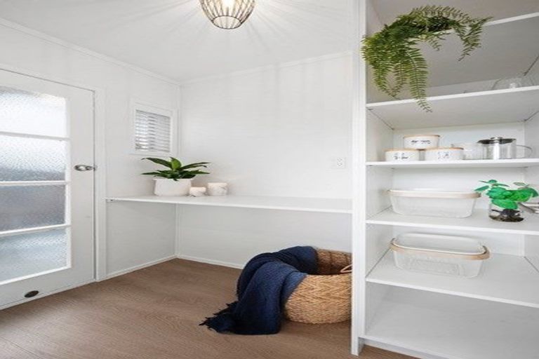 Photo of property in 1/15 Imogene Way, Half Moon Bay, Auckland, 2012