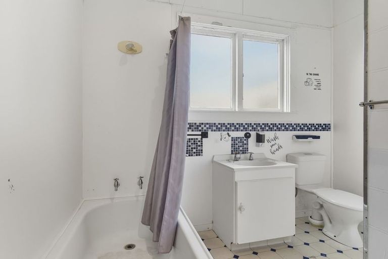 Photo of property in 1 Council Street, Saint Kilda, Dunedin, 9012