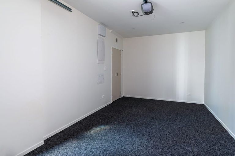 Photo of property in 7/2 Moor Avenue, Te Atatu Peninsula, Auckland, 0610