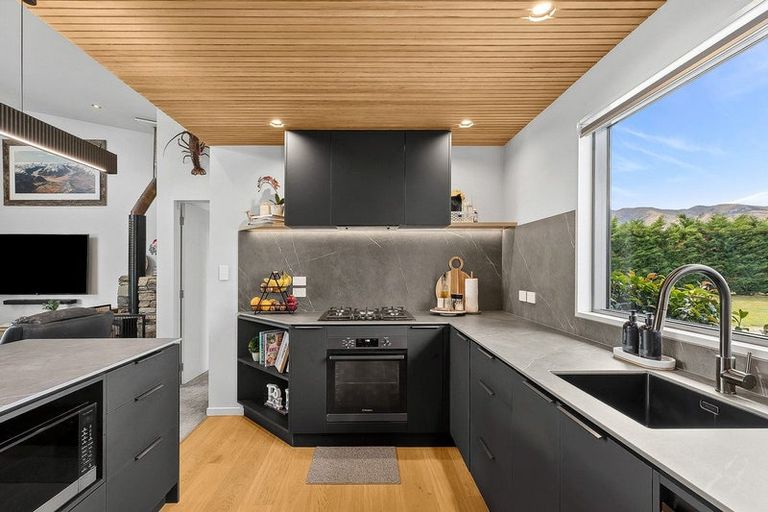 Photo of property in 94 Newcastle Road, Hawea Flat, Wanaka, 9382