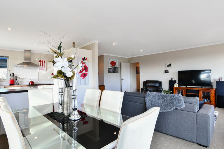 Photo of property in 23 Falcon Drive, Welcome Bay, Tauranga, 3112