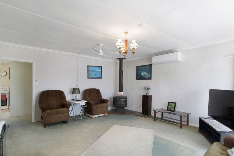Photo of property in 16 Seabury Avenue, Foxton Beach, Foxton, 4815