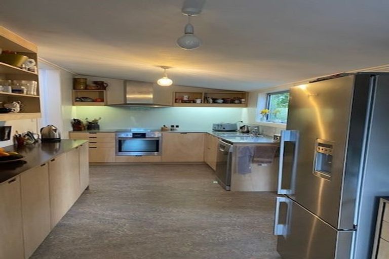 Photo of property in 18 Wellwood Terrace, Te Awanga, 4102