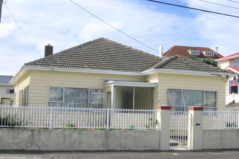Photo of property in 40 Trent Street, Island Bay, Wellington, 6023