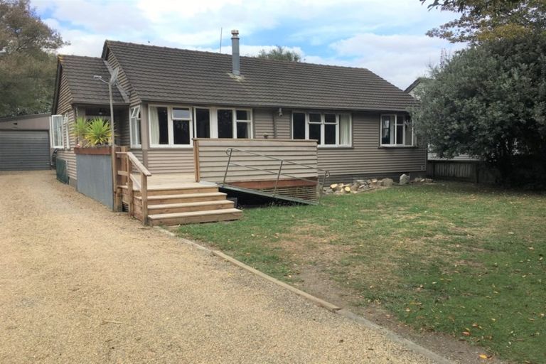 Photo of property in 10 Kenney Crescent, Fairfield, Hamilton, 3214