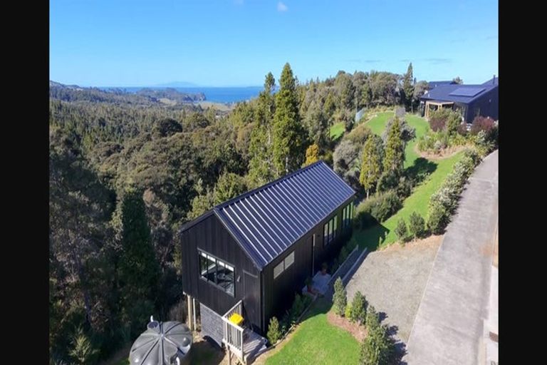 Photo of property in 250 Hillcrest Road, Wainui, 0931