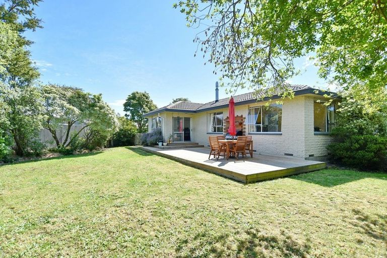 Photo of property in 27 Parkhouse Drive, Rangiora, 7400