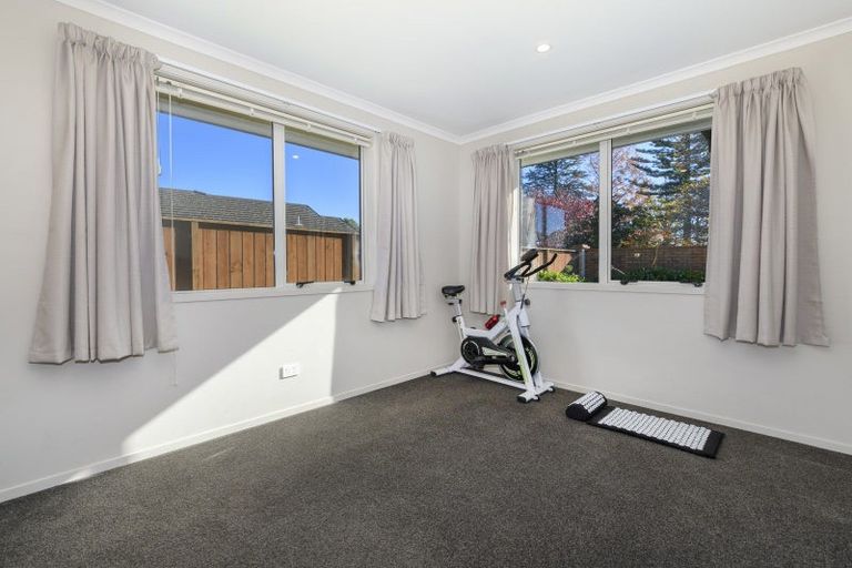 Photo of property in 25 Allington Place, Bethlehem, Tauranga, 3110