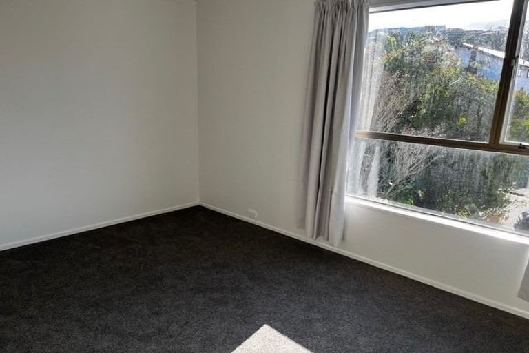Photo of property in 6a Makatote Grove, Churton Park, Wellington, 6037