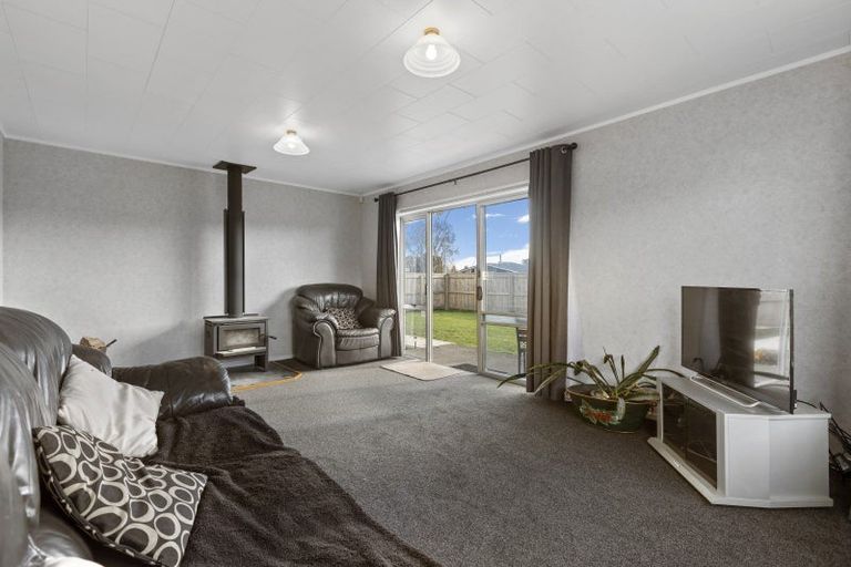 Photo of property in 14 Rahiri Street, Waitara, 4320