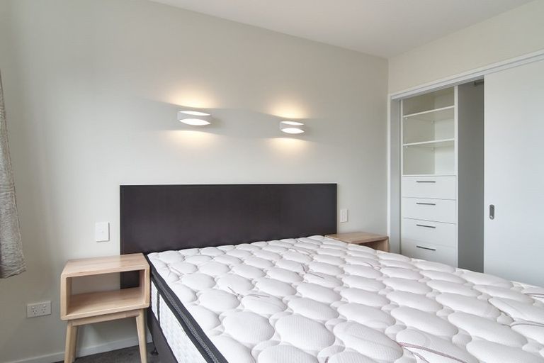 Photo of property in Riverena Flats, 377 Barbadoes Street, Christchurch Central, Christchurch, 8011