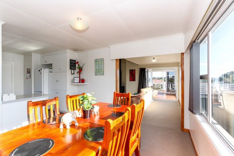 Photo of property in 6 Mouatt Street, Waitara, 4320