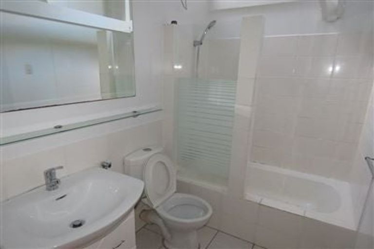 Photo of property in 4/33 Newbridge Place, Ilam, Christchurch, 8041