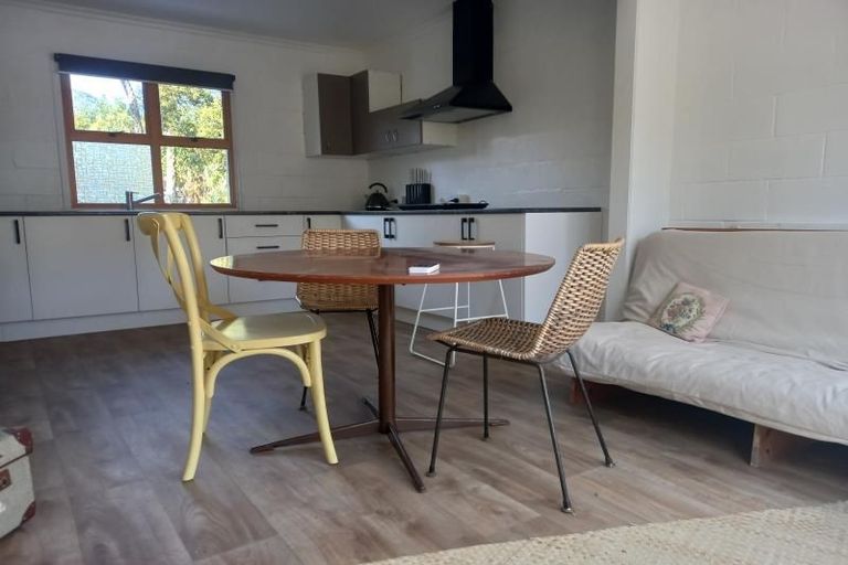 Photo of property in 174 Huatoki Street, Upper Vogeltown, New Plymouth, 4310