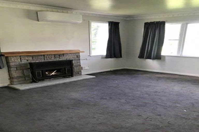 Photo of property in 2 Beaumonts Way, Manurewa, Auckland, 2102