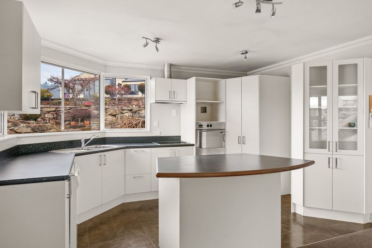 Photo of property in 17 Aronui Road, Bridge Hill, Alexandra, 9320