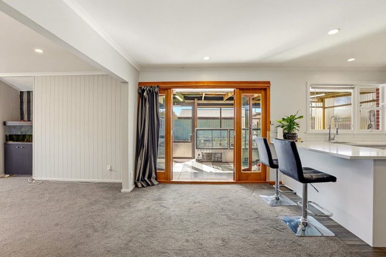Photo of property in 5 Norrie Street, Redwood, Christchurch, 8051