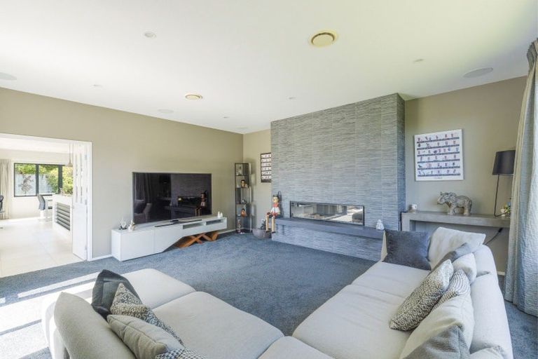 Photo of property in 49 Shelter Grove, Frankleigh Park, New Plymouth, 4310