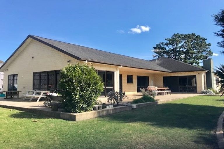 Photo of property in 68 Shelter Drive, Greenhithe, Auckland, 0632