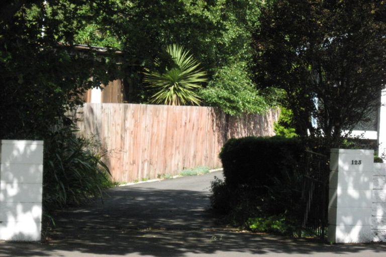 Photo of property in 1/123 Wakefield Avenue, Sumner, Christchurch, 8081