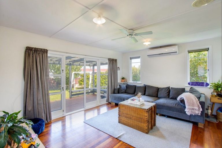 Photo of property in 27 Magdalen Crescent, Pirimai, Napier, 4112