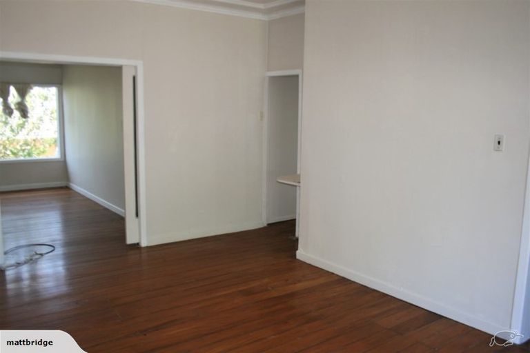 Photo of property in 1-2/10 Lidcombe Place, Avondale, Auckland, 1026
