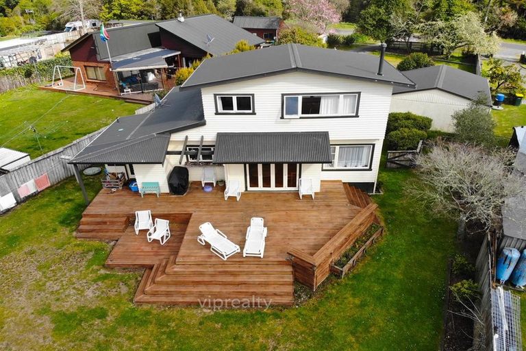 Photo of property in 15 Okareka Loop Road, Lake Okareka, Rotorua, 3076