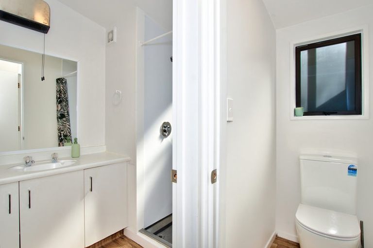 Photo of property in 28a Sainsbury Road, Fernhill, Queenstown, 9300