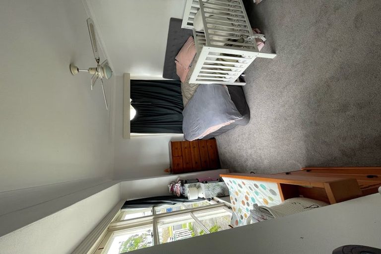 Photo of property in 34 Roberts Avenue, Bayswater, Auckland, 0622