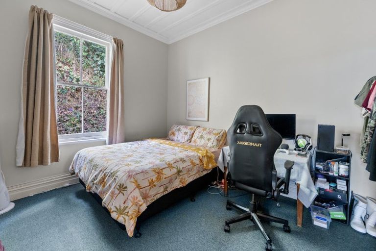 Photo of property in 39 Faraday Street, Hospital Hill, Napier, 4110