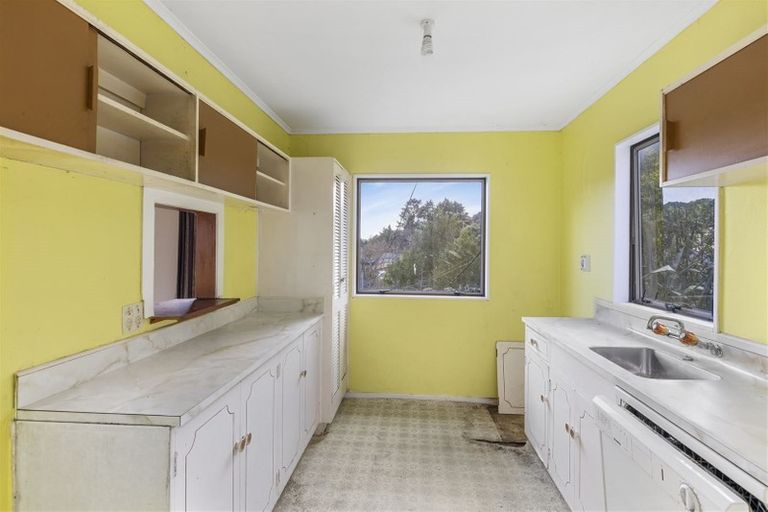 Photo of property in 4a August Avenue, Wainuiomata, Lower Hutt, 5014