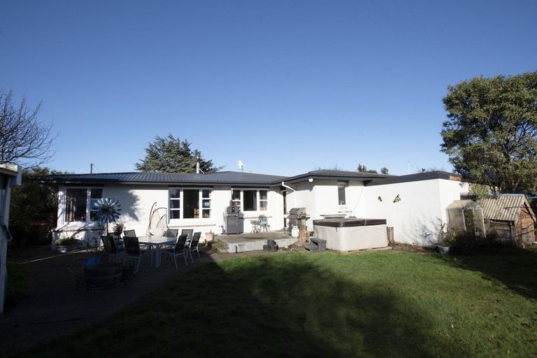 Photo of property in 12 Weka Street, Waikiwi, Invercargill, 9810