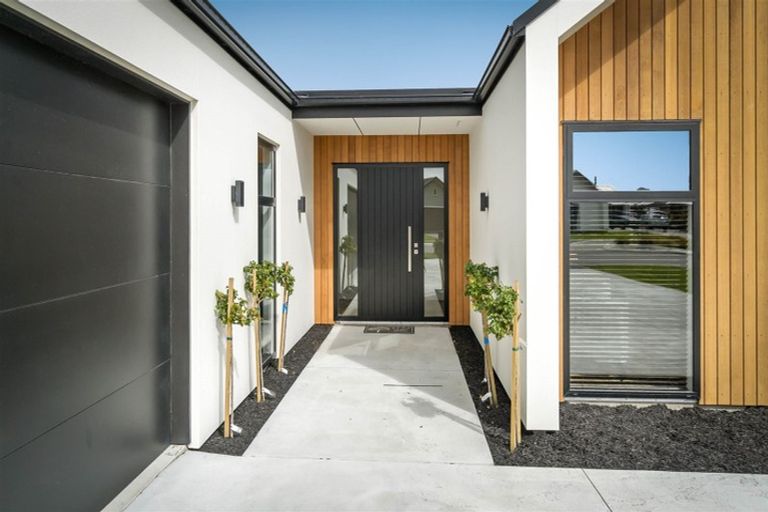 Photo of property in 9 Caracara Place, Rolleston, 7615