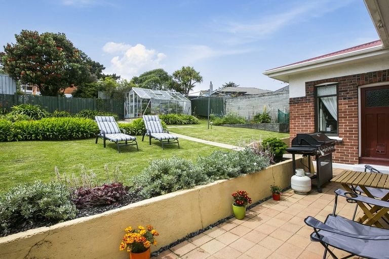 Photo of property in 93 Tomahawk Road, Andersons Bay, Dunedin, 9013