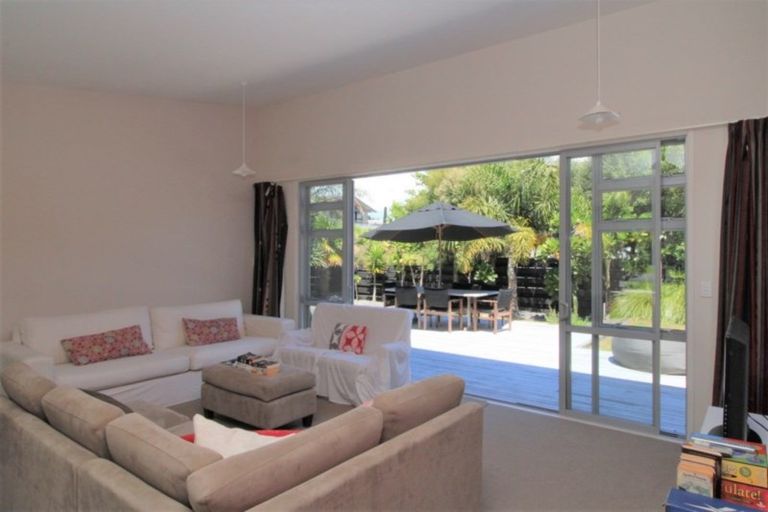 Photo of property in 123 Kenwood Drive, Matarangi, Whitianga, 3592