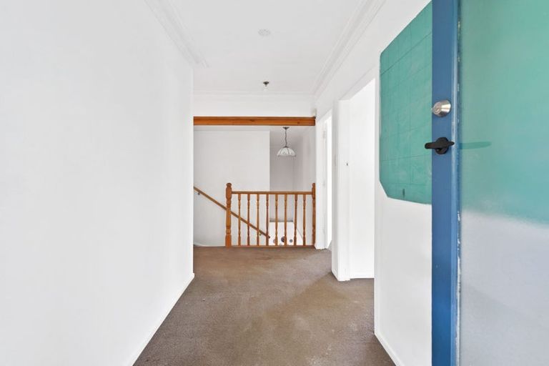 Photo of property in 21 Patons Road, Howick, Auckland, 2014