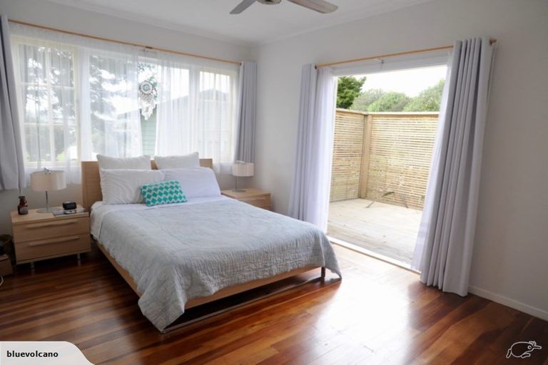 Photo of property in 11 James Street, Raglan, 3225