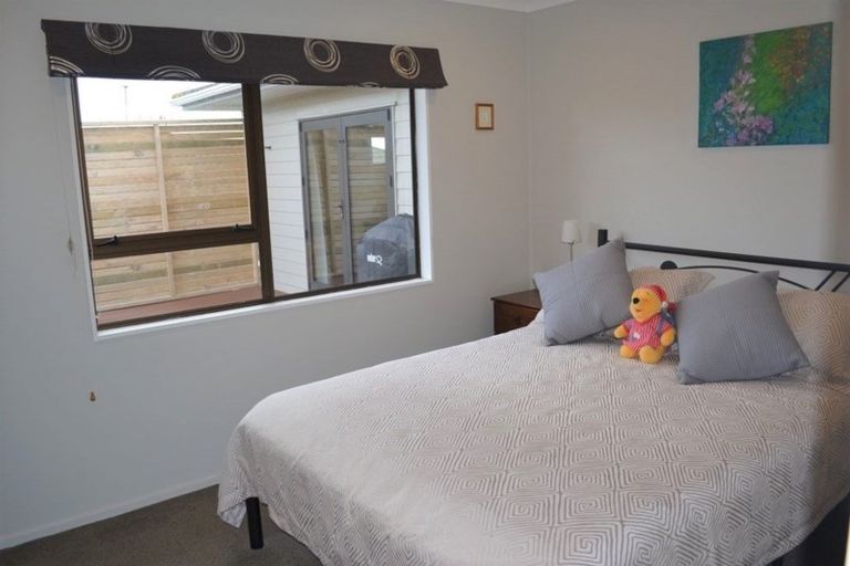 Photo of property in 5 The Top Gallant, Whitby, Porirua, 5024