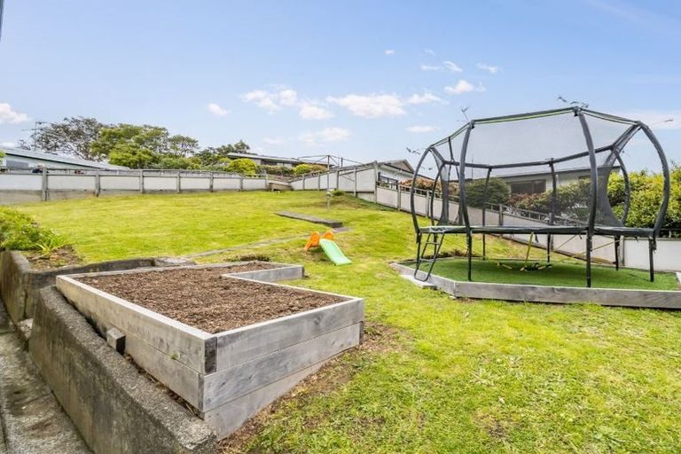 Photo of property in 1 Taku Matenga Grove, Korokoro, Lower Hutt, 5012