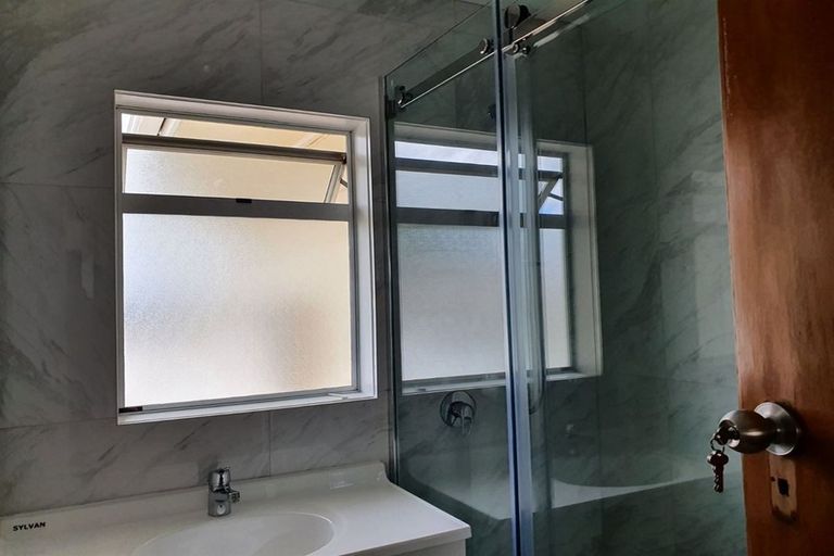 Photo of property in 36 Mckean Avenue, Manurewa, Auckland, 2102