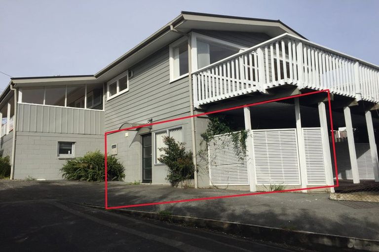 Photo of property in 1/288 Sunset Road, Windsor Park, Auckland, 0632