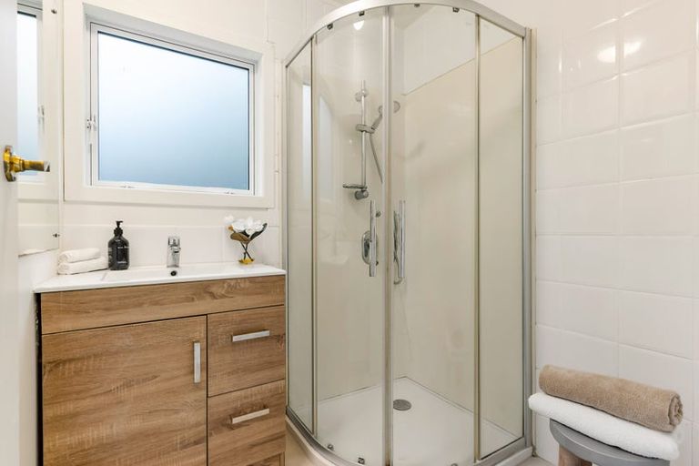 Photo of property in 2/14 Ashcraig Court, Torbay, Auckland, 0630