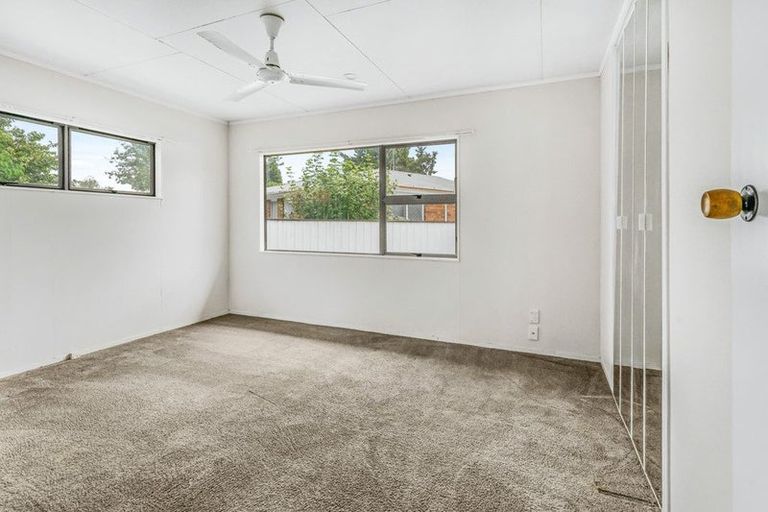 Photo of property in 6 Oakfield Crescent, Pukete, Hamilton, 3200