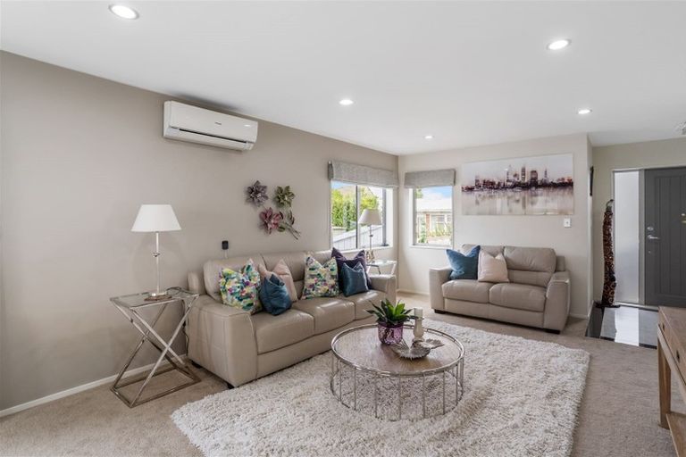 Photo of property in 126c Wellington Street, Howick, Auckland, 2014