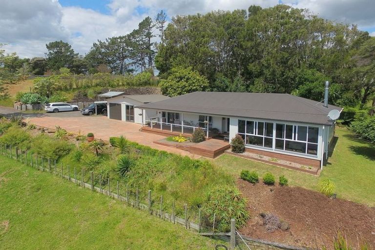 Photo of property in 144 Wishart Road, Helensville, 0875