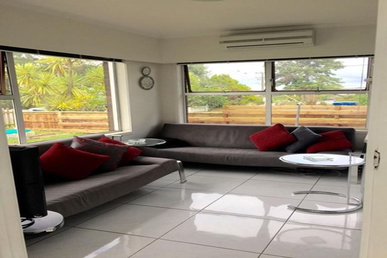 Photo of property in 1/240 Forrest Hill Road, Forrest Hill, Auckland, 0620