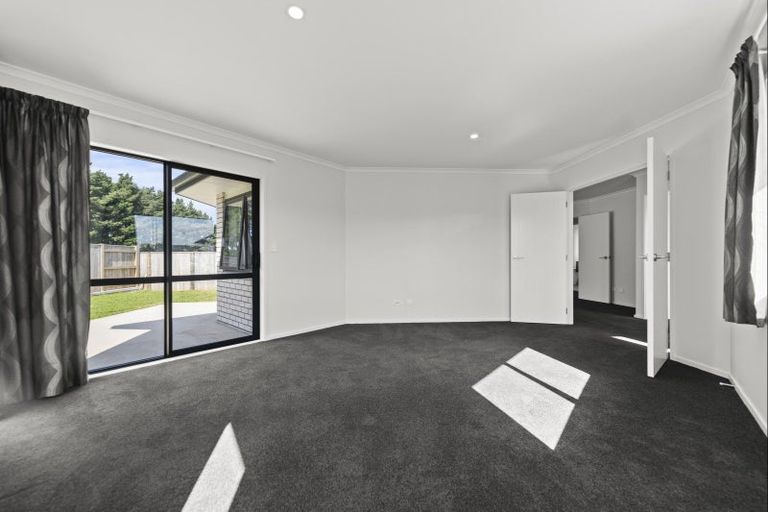 Photo of property in 9 Kereru Street, Marton, 4710